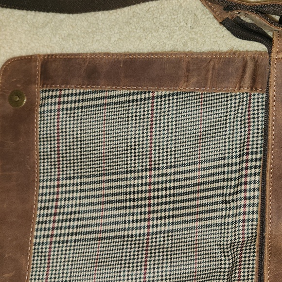 Genuine Italian Leather Messenger Bag - Picture 2 of 10